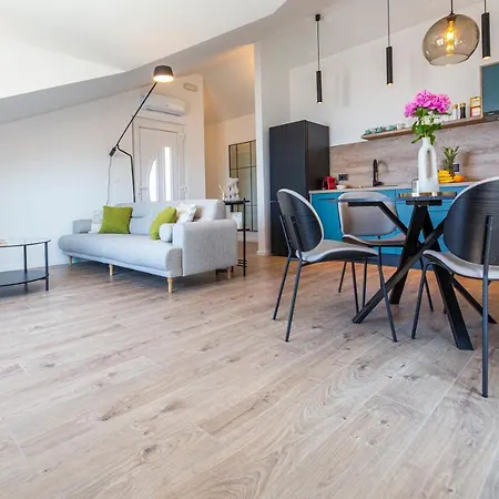 Apartman The Jazz Apartment, Old Town Located,free Parking