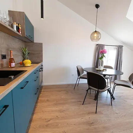 The Jazz Apartment, Old Town Located,free Parking Макарска