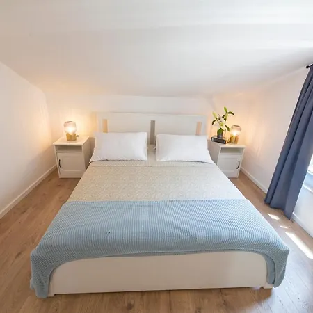 Apartment The Jazz Apartment, Old Town Located,free Parking