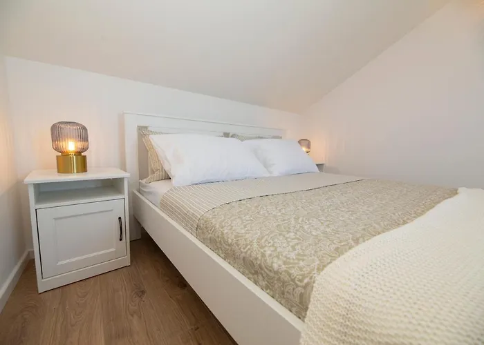 The Jazz Apartment, Old Town Located,free Parking Макарська