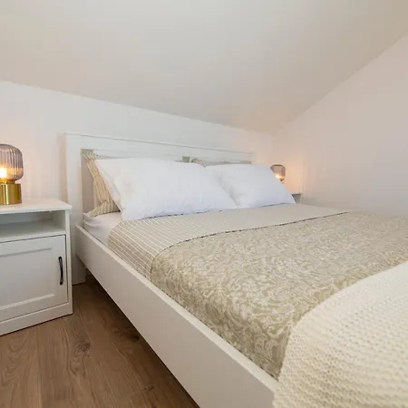 The Jazz Apartment, Old Town Located,free Parking Makarska