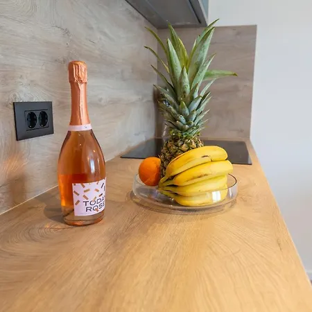 The Jazz Apartment, Old Town Located,free Parking * Makarska