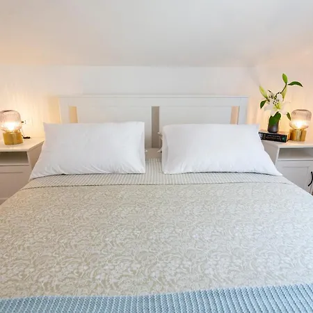 The Jazz Apartment, Old Town Located,free Parking Apartment Makarska