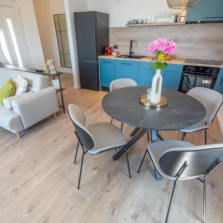 The Jazz Apartment, Old Town Located,free Parking Makarska