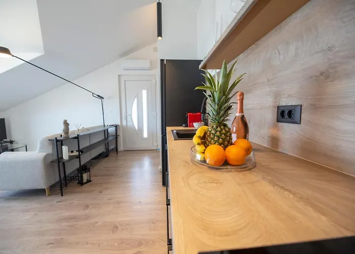 Apartament The Jazz Apartment, Old Town Located,free Parking