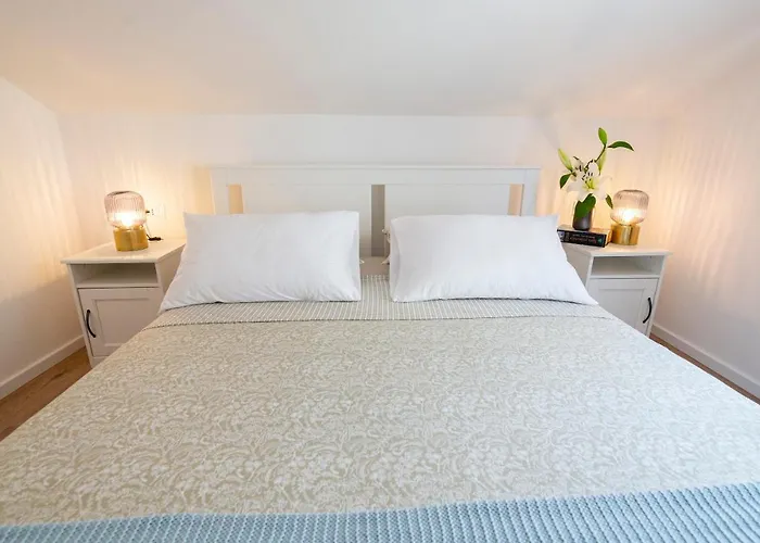 The Jazz Apartment, Old Town Located,free Parking Apartament Makarska