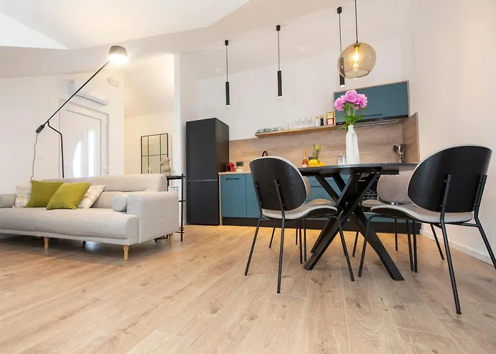 The Jazz Apartment, Old Town Located,free Parking Apartament *