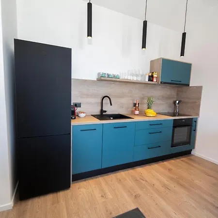 The Jazz Apartment, Old Town Located,free Parking Appartement Makarska