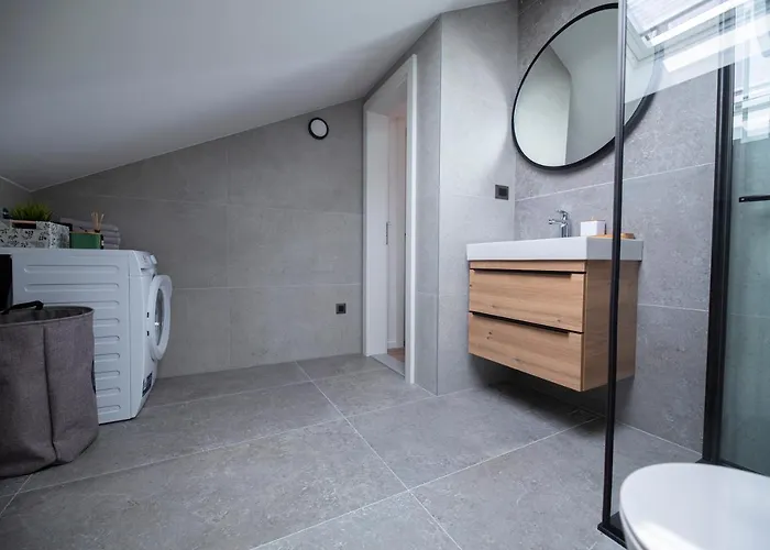 The Jazz Apartment, Old Town Located,free Parking * Makarska